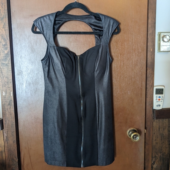 Guess Dress - Picture 2 of 5